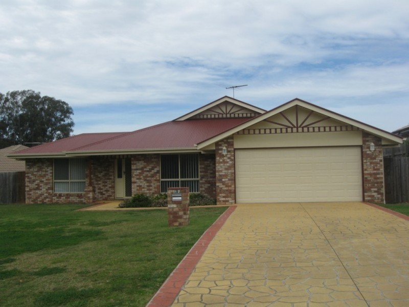 17 Parklink Drive, Redland Bay QLD 4165