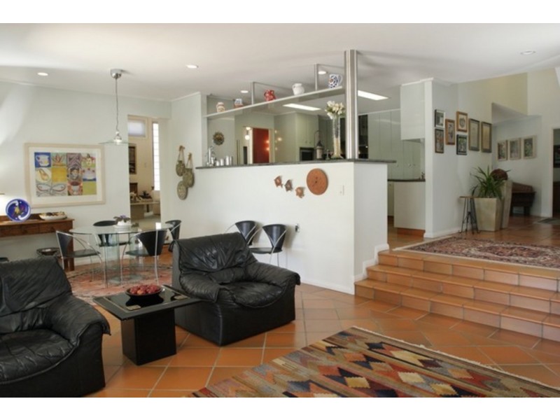 6 Keel Street, Birkdale QLD 4159