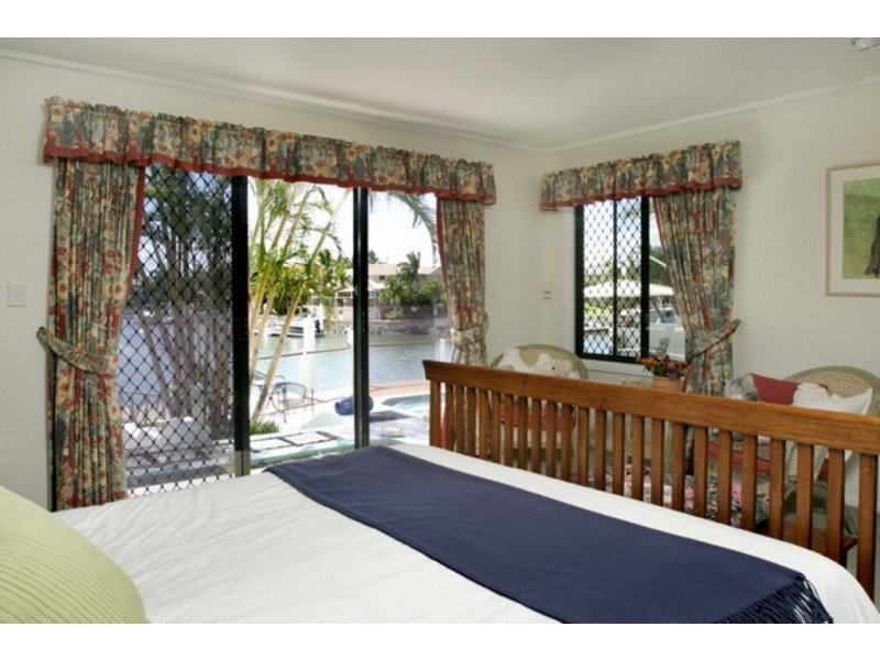 6 Keel Street, Birkdale QLD 4159