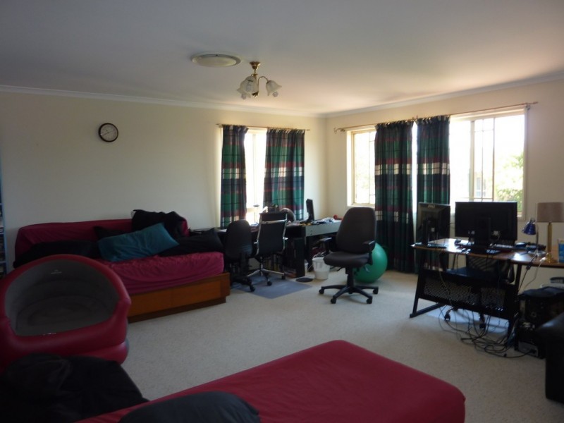 10 Queensbury Crt, Wellington Point QLD 4160