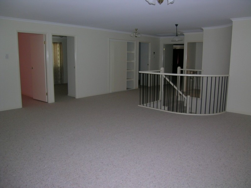 10 Queensbury Crt, Wellington Point QLD 4160