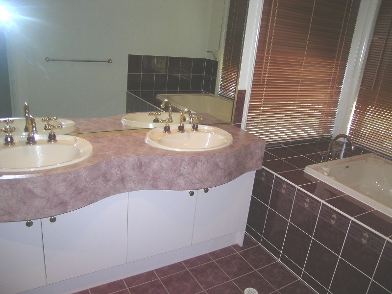 10 Queensbury Crt, Wellington Point QLD 4160