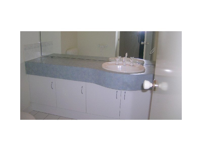 10 Queensbury Crt, Wellington Point QLD 4160