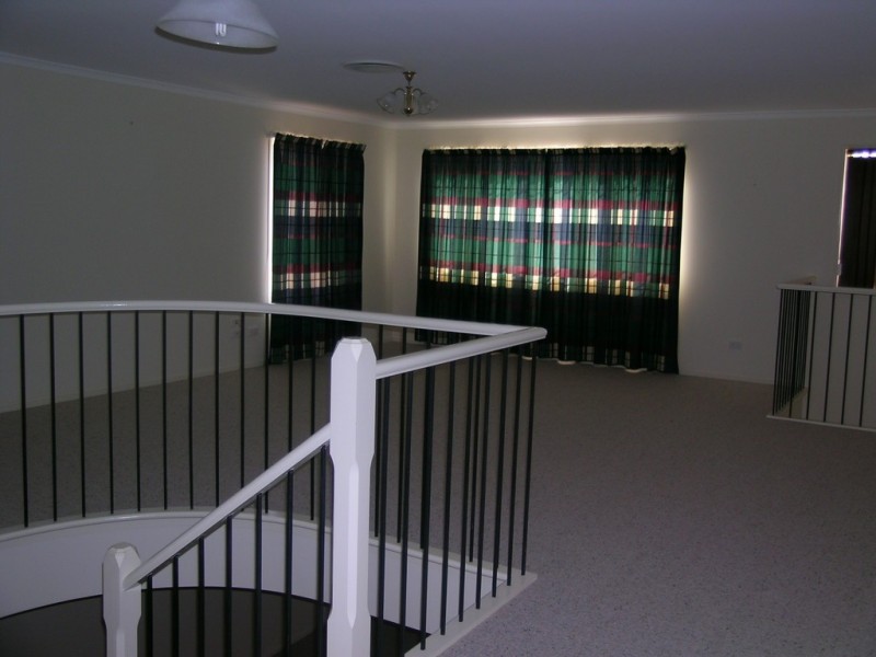 10 Queensbury Crt, Wellington Point QLD 4160