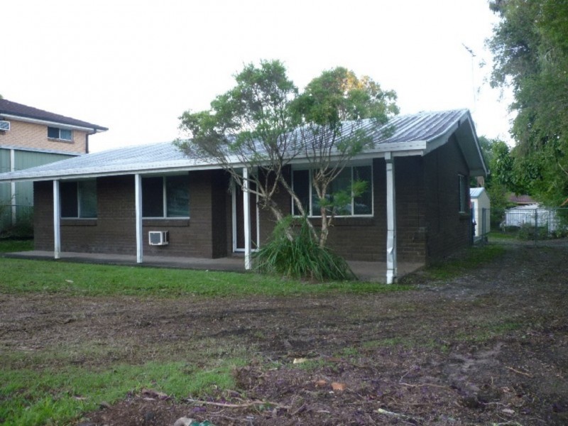 23 Charles Street, Birkdale QLD 4159