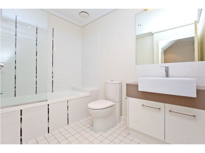 11/62-64 Island Street, Cleveland QLD 4163