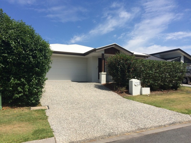 30 Worchester Crescent, Wakerley QLD 4154