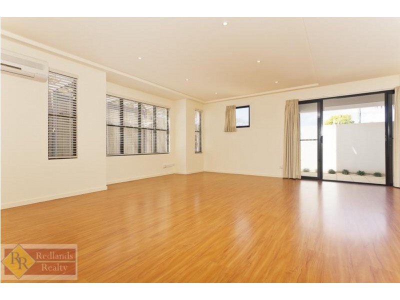 2/398 Birkdale Road, Wellington Point QLD 4160