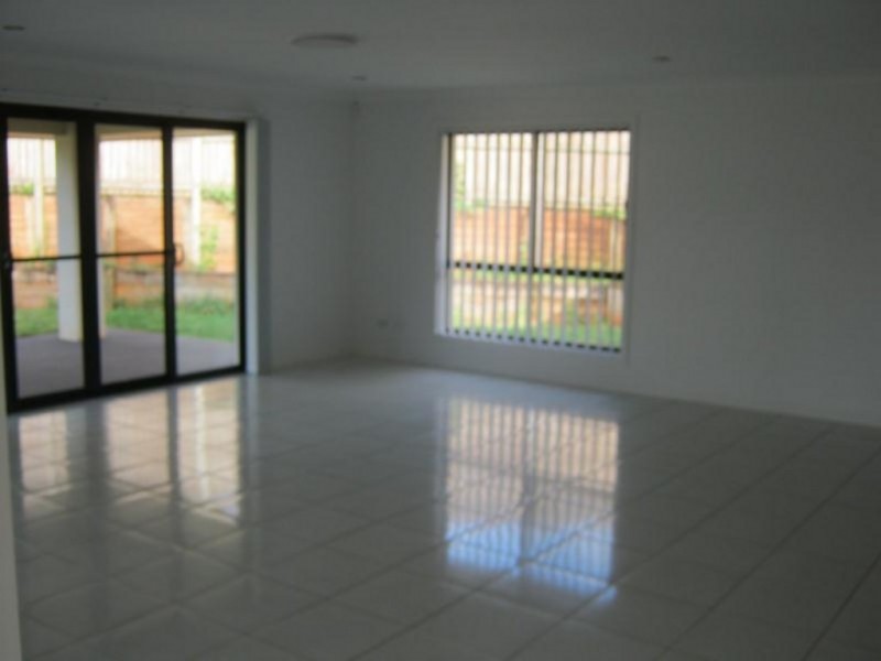 3 Stella Court, Redland Bay QLD 4165