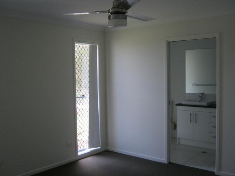 32 Penda Circuit, Victoria Point QLD 4165