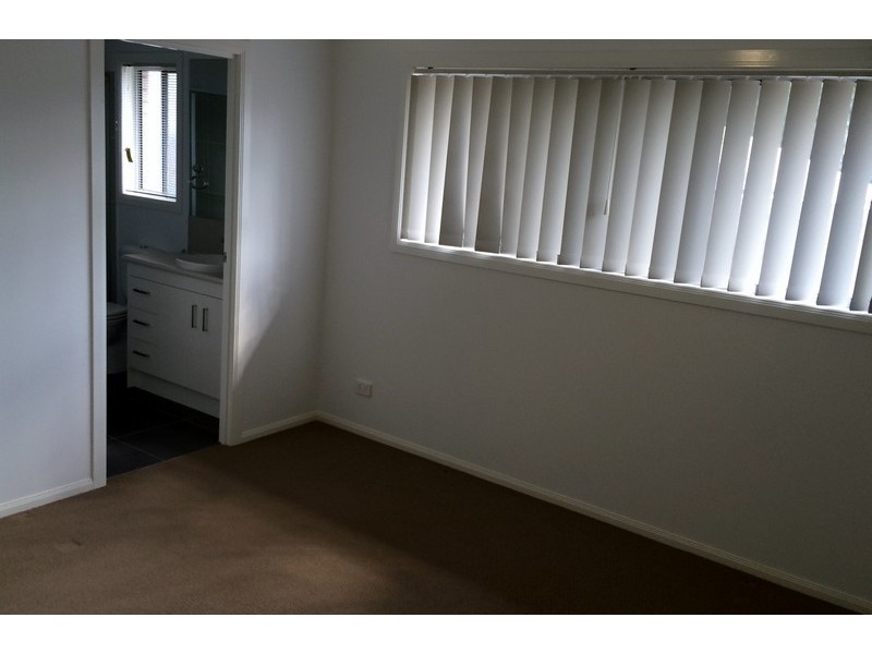 2/31 Riley Peter Place, Cleveland QLD 4163