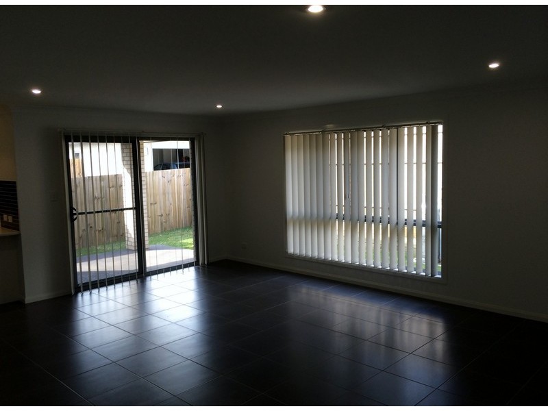 2/31 Riley Peter Place, Cleveland QLD 4163