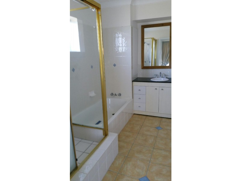 26/11-15 Wharf Street, Cleveland QLD 4163