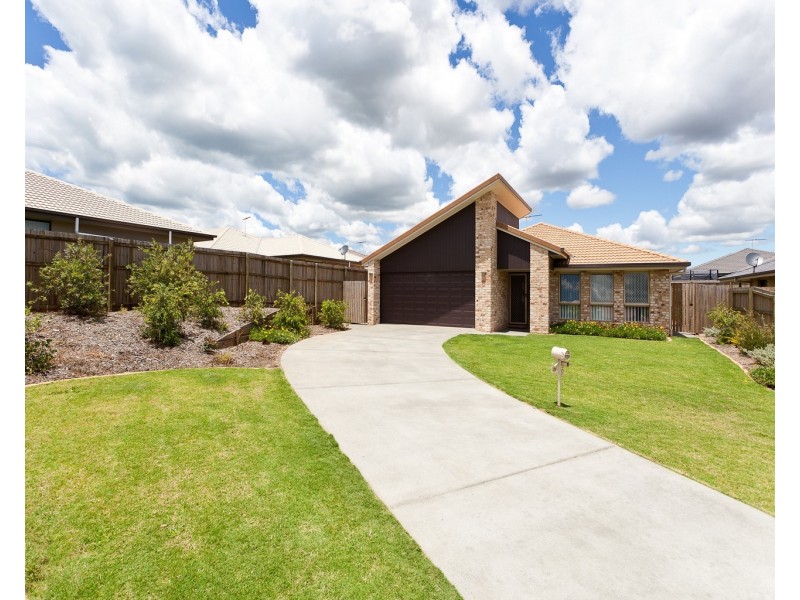 21 Pentecost Place, Redland Bay QLD 4165