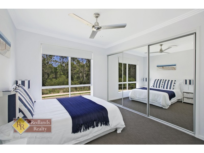 10 Sandalwood Street, Thornlands QLD 4164