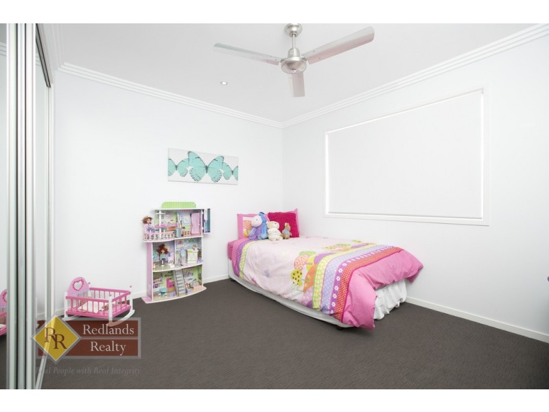 10 Sandalwood Street, Thornlands QLD 4164