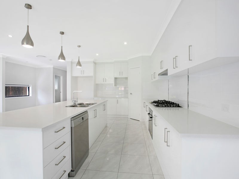 81 Bainbridge Street, Ormiston QLD 4160