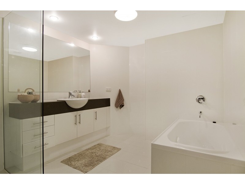 24/135 Shore Street West, Cleveland QLD 4163