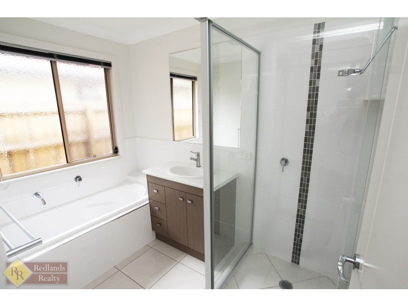 38 Riley Peter Place, Cleveland QLD 4163