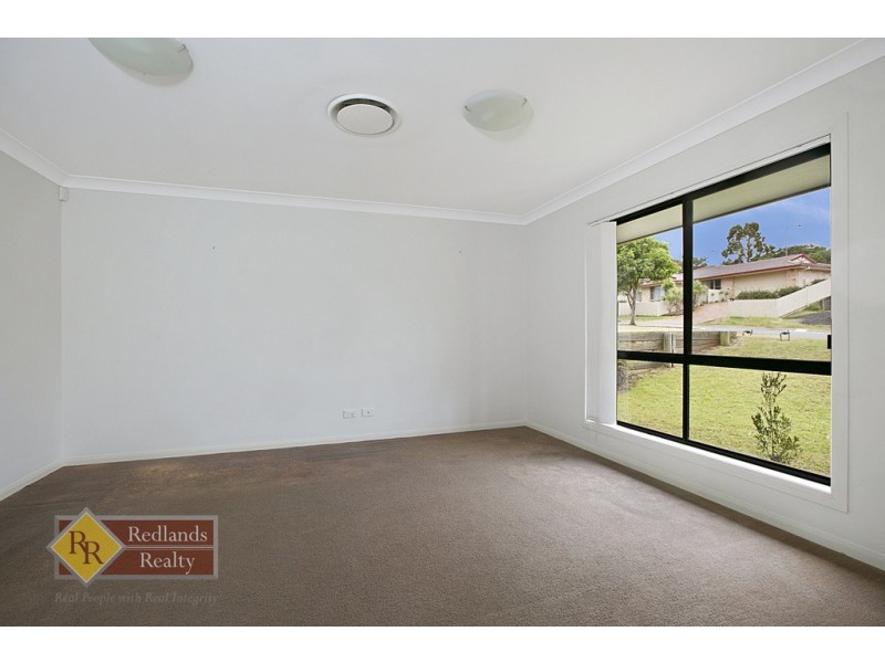 30 Aquila Street, Redland Bay QLD 4165