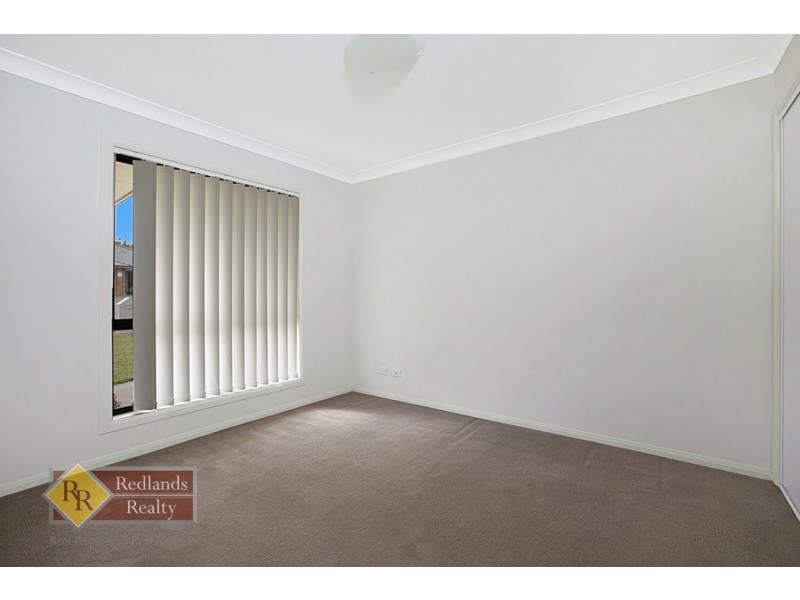 30 Aquila Street, Redland Bay QLD 4165