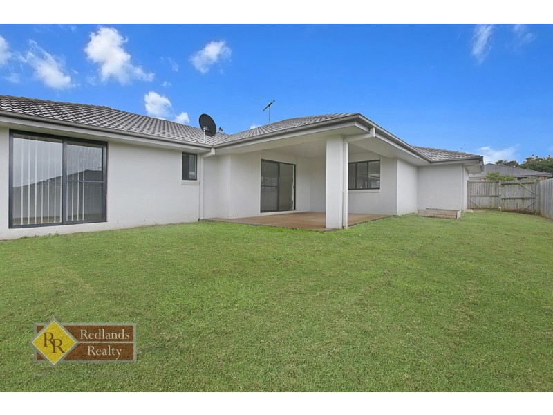 30 Aquila Street, Redland Bay QLD 4165