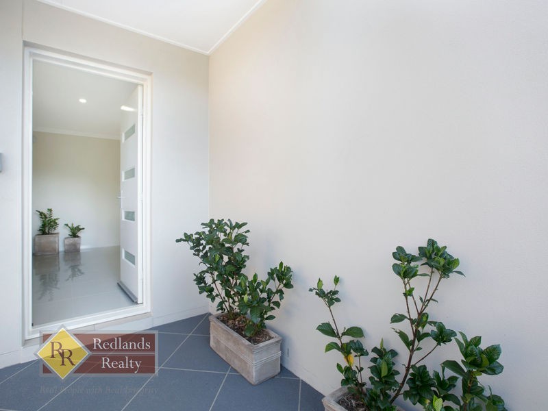 7 Warner Street, Wellington Point QLD 4160