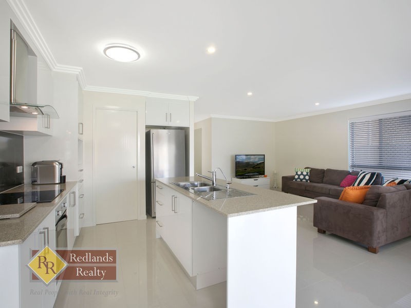 7 Warner Street, Wellington Point QLD 4160