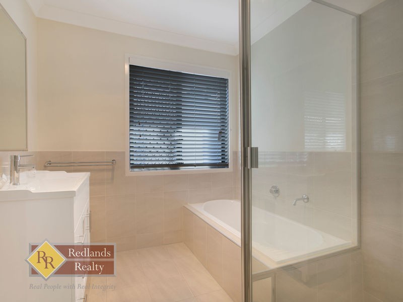 7 Warner Street, Wellington Point QLD 4160