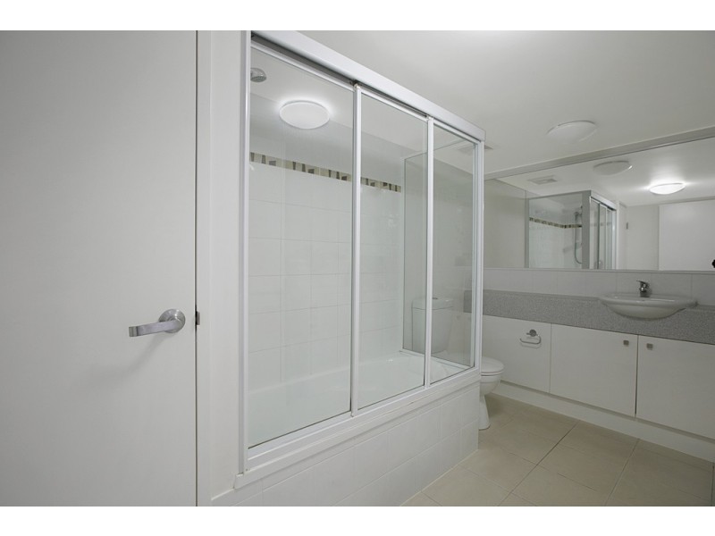 30 / 7-13 Shore Street East, Cleveland QLD 4163