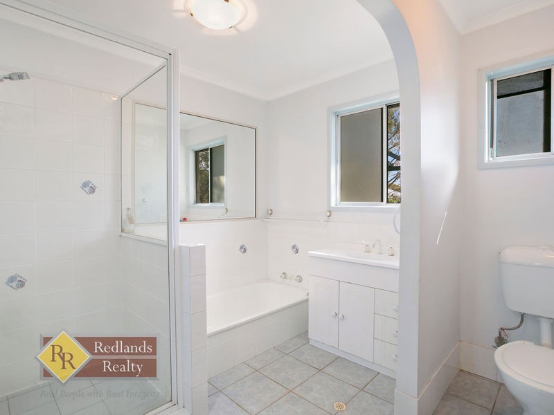 27 Charles Canty Drive, Wellington Point QLD 4160