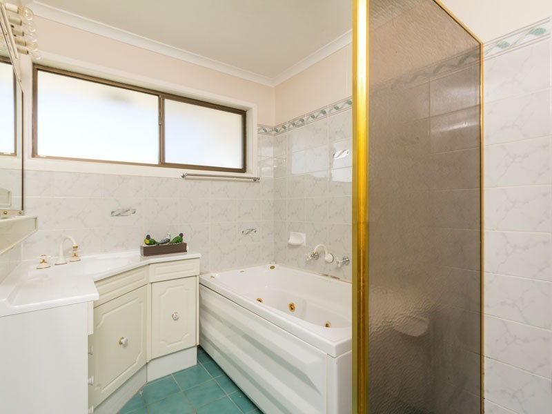 54 Bailey Road, Birkdale QLD 4159