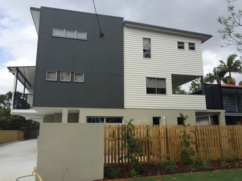 2/52 Napier Street, Birkdale QLD 4159