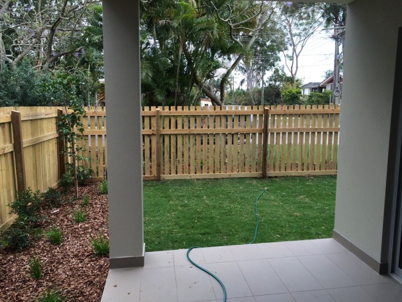 2/52 Napier Street, Birkdale QLD 4159