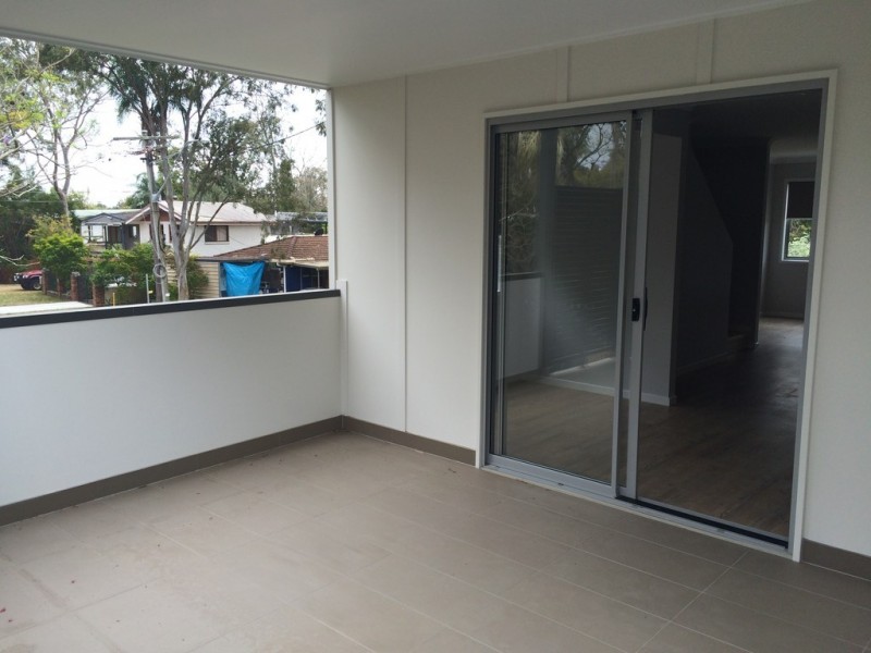 2/52 Napier Street, Birkdale QLD 4159