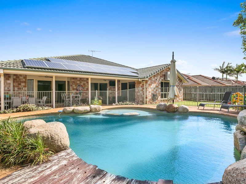 8 Marcel Place, Wellington Point QLD 4160