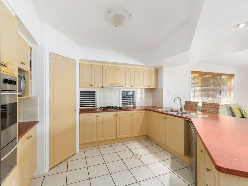 8 Marcel Place, Wellington Point QLD 4160