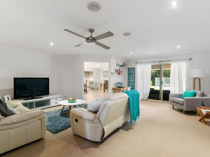 8 Marcel Place, Wellington Point QLD 4160