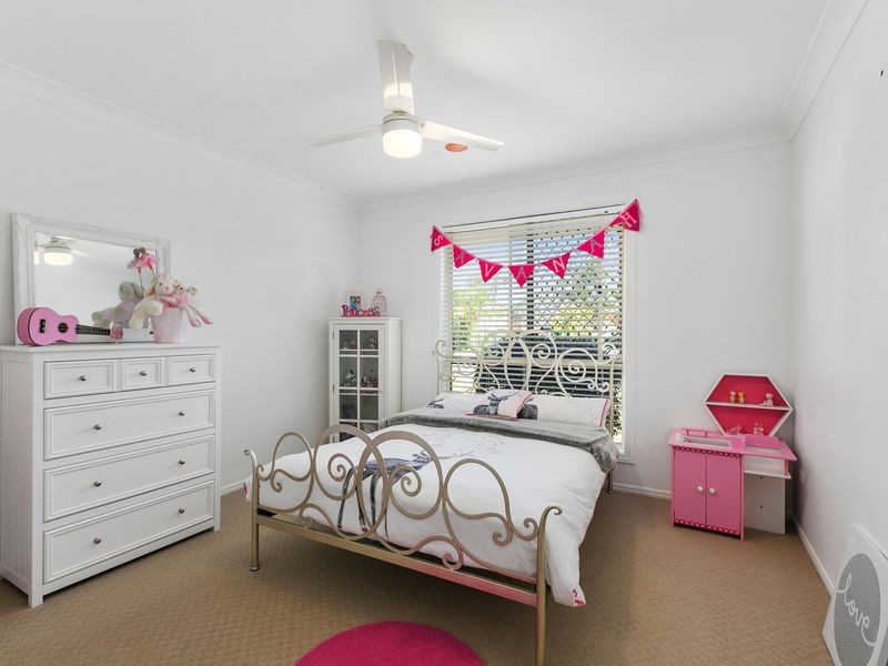 8 Marcel Place, Wellington Point QLD 4160
