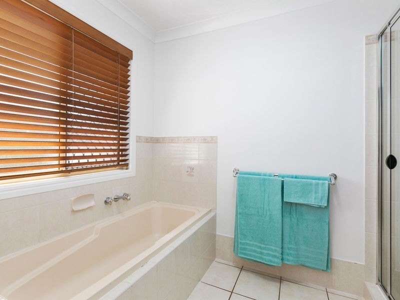 8 Marcel Place, Wellington Point QLD 4160