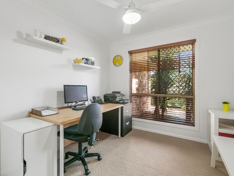 8 Marcel Place, Wellington Point QLD 4160