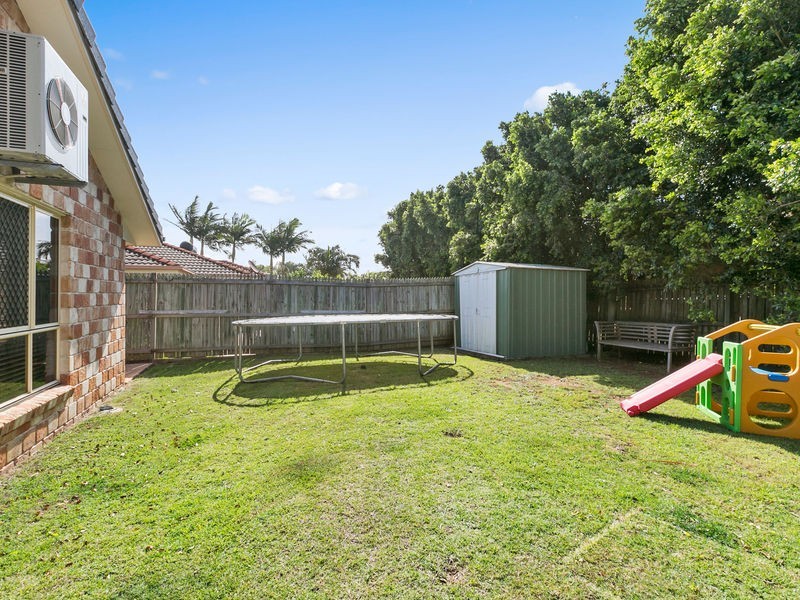 8 Marcel Place, Wellington Point QLD 4160