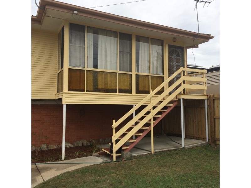 3 Roger Street, Birkdale QLD 4159