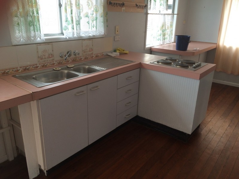 3 Roger Street, Birkdale QLD 4159