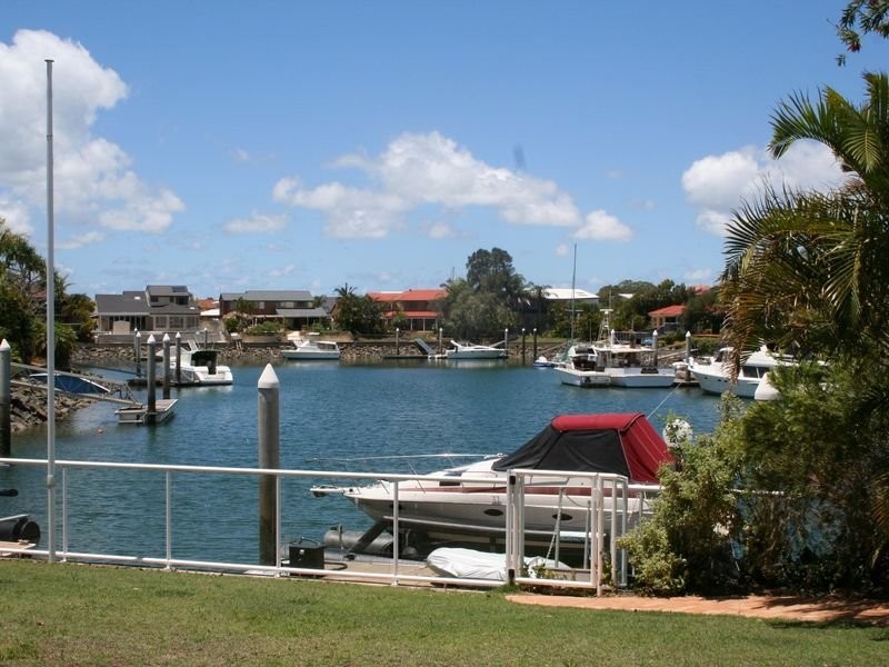 11A Anchorage Drive, Raby Bay QLD 4163