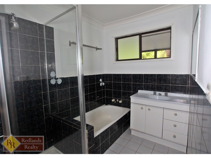 8 Cavell Street, Birkdale QLD 4159