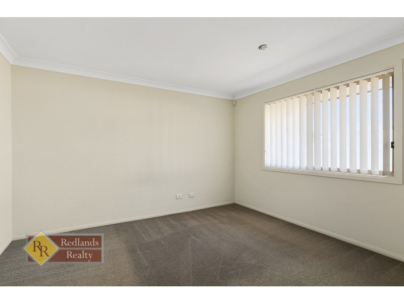 17 Poynter Street, Redland Bay QLD 4165