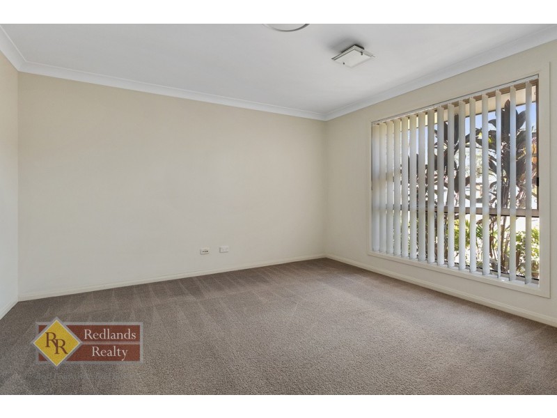 17 Poynter Street, Redland Bay QLD 4165