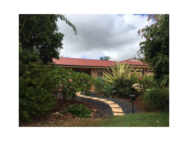 13 Lynch Crescent, Birkdale QLD 4159