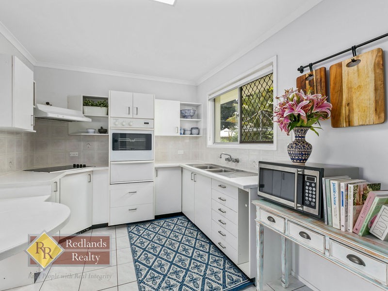 48 Makaha Drive, Birkdale QLD 4159